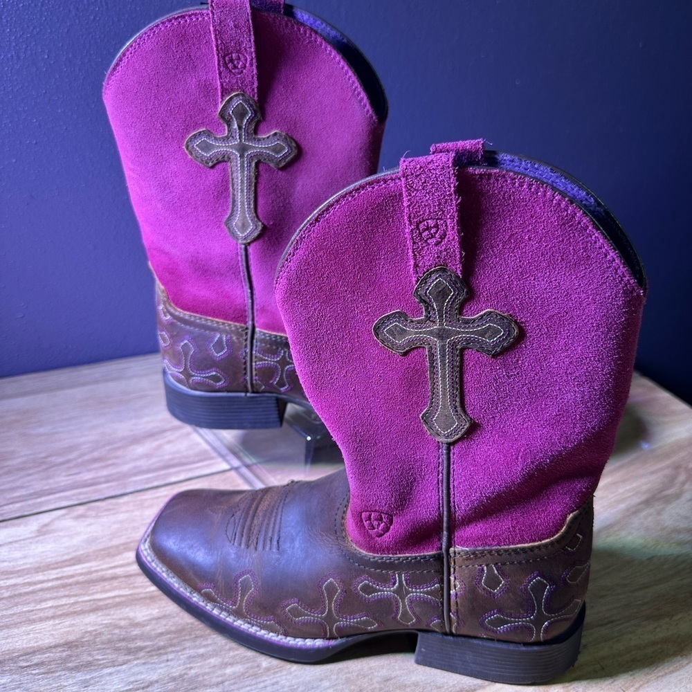 Ariat Fuchsia and Brown Western Boots - Picture 3 of 12
